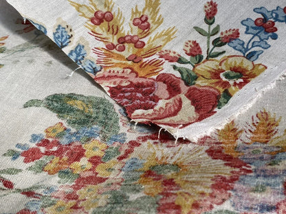 Scalamandre Tarascon Natural MSRP USD 224/Y Linen Chintz Print Flower Field Bouquet From France Red Orange Blue Green Print