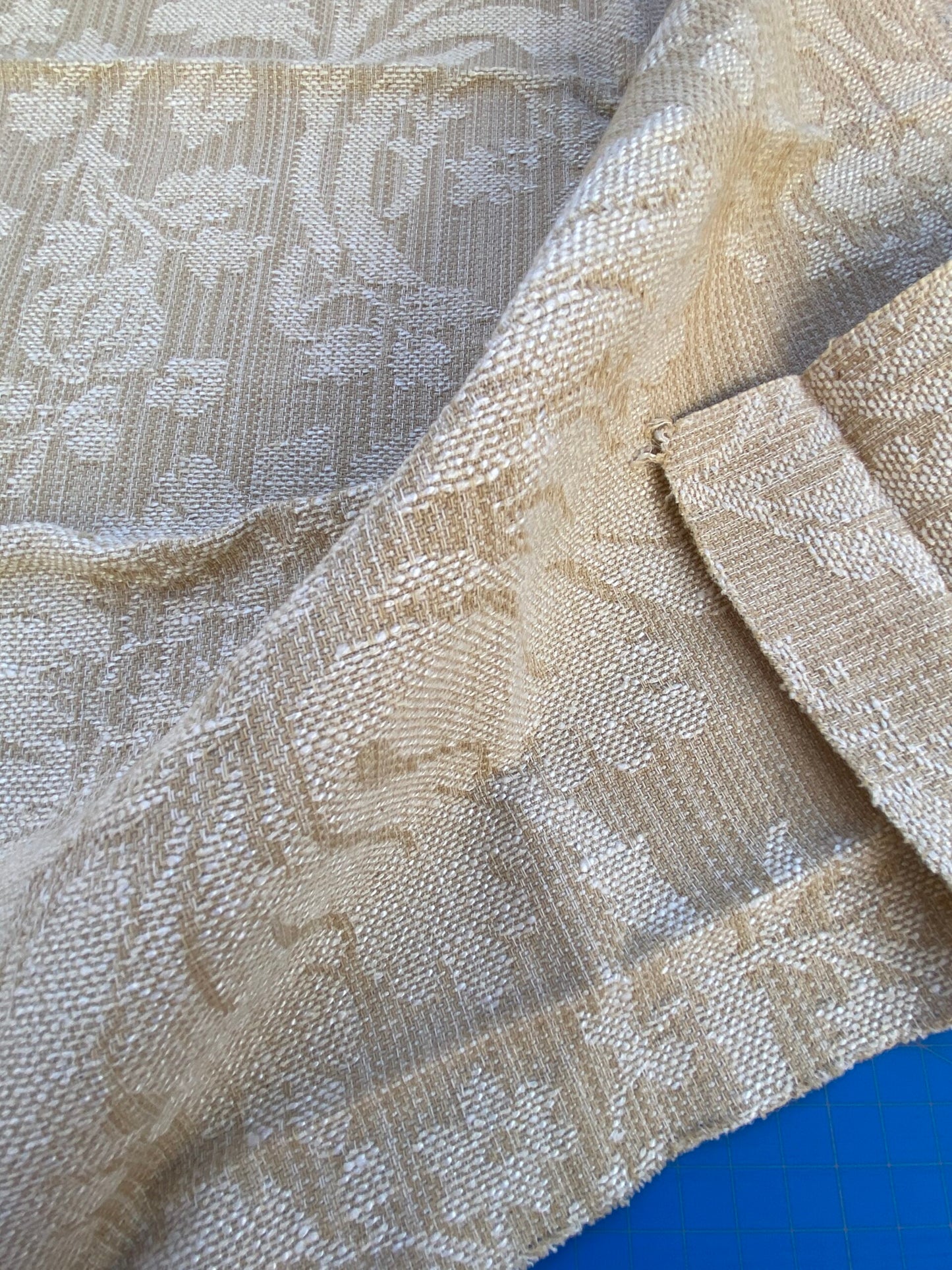 13 Berkbox87 Square Jacquard by Old World Weavers Chambord Beige Cotton Rayon Damask Floral MSRP 300+/y