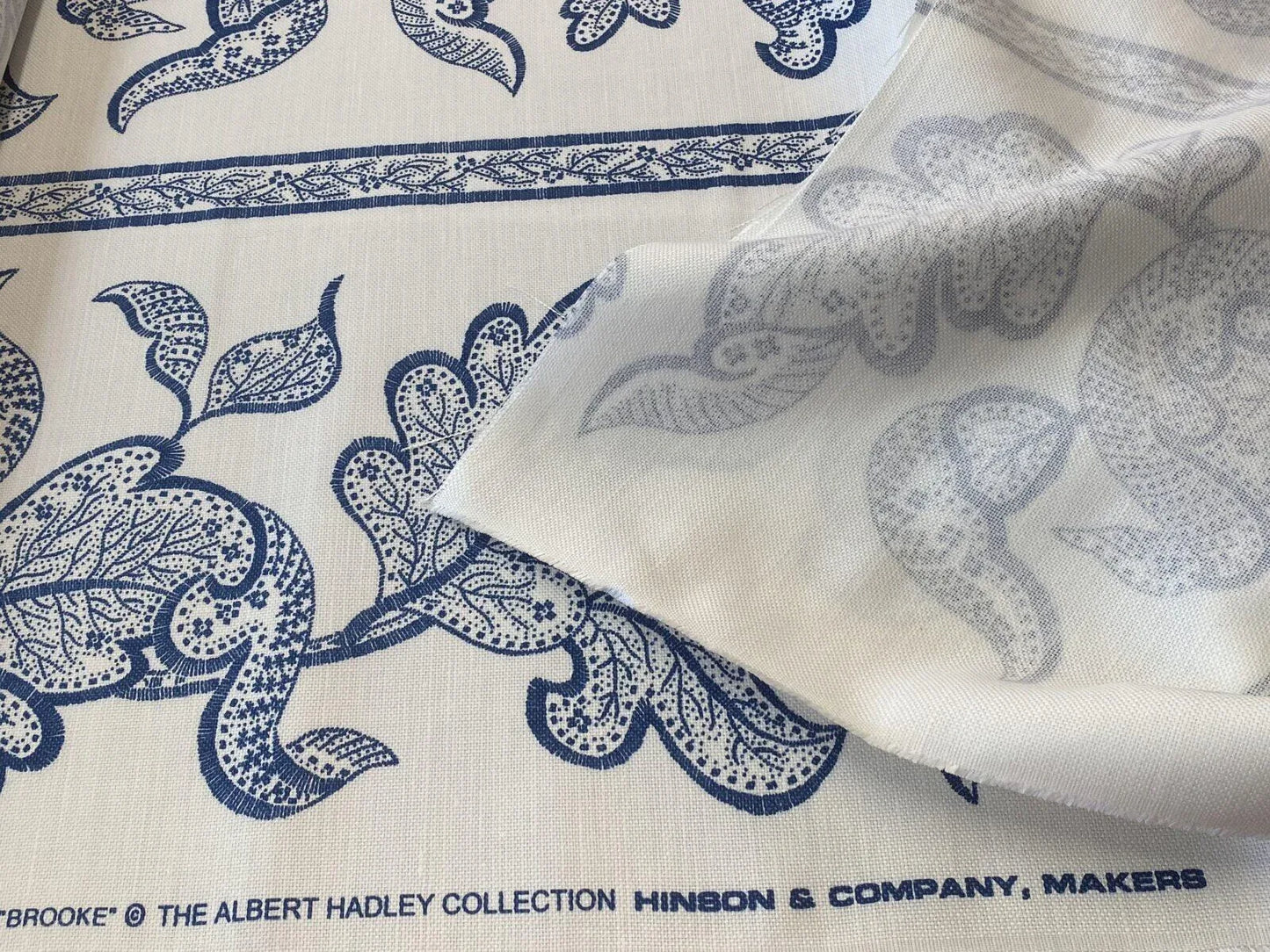 0.4Y Scalamandre Brooke Navy On White Blue Cotton Linen Print Heavy Cotton Linen Jacobean Flower Albert Hadley (Copy)