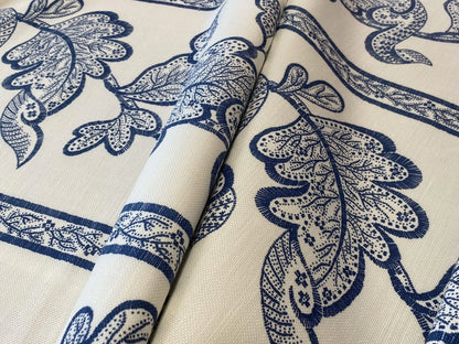 0.4Y Scalamandre Brooke Navy On White Blue Cotton Linen Print Heavy Cotton Linen Jacobean Flower Albert Hadley (Copy)