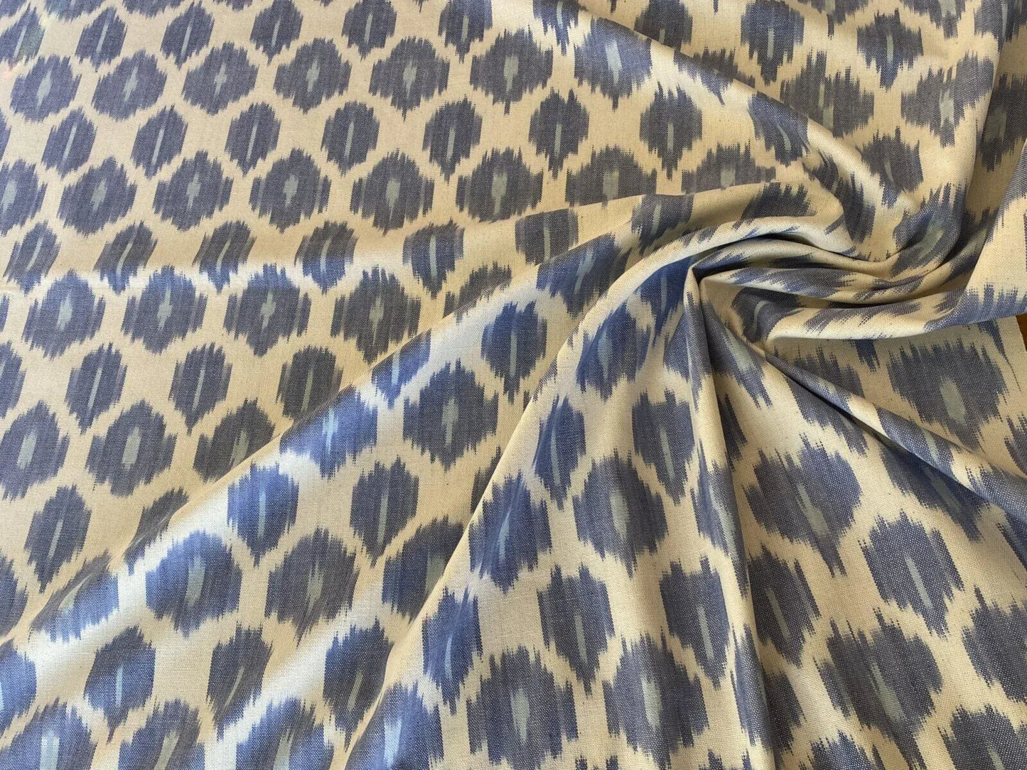 Scalamandre Amara Ikat Weave Lapis  MSRP USD 150/Y Cotton Hand Woven! Blue