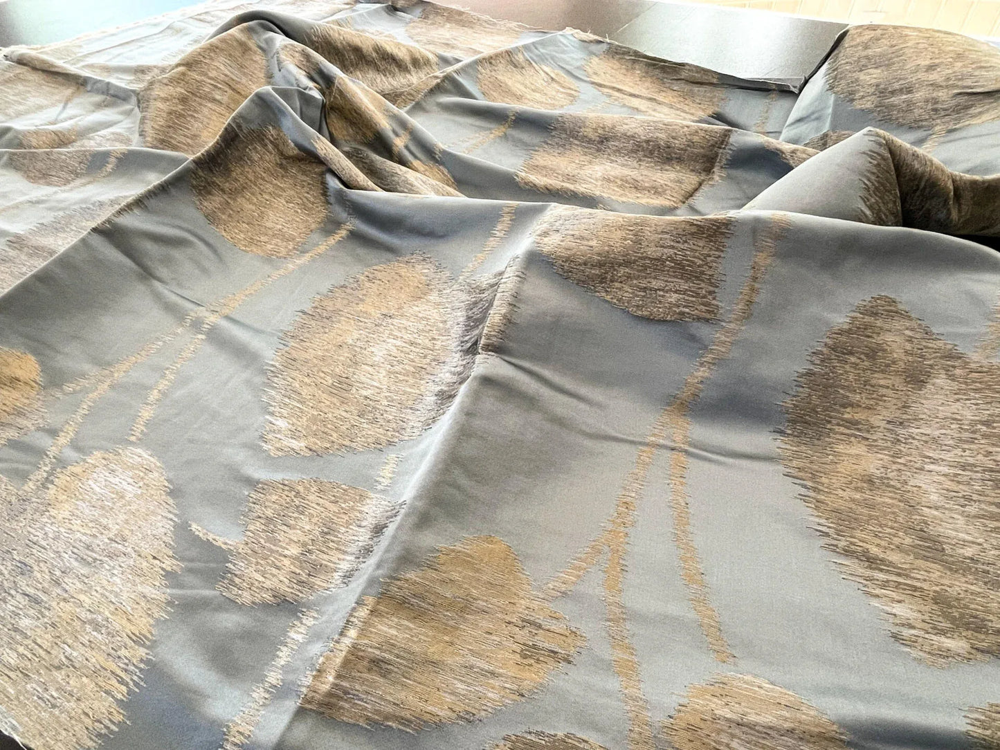 11 Berkbox52 1.1 yard Scalamandre Isabella Gray Gold Foliage Silk Lampas MSRP USD 428/Y