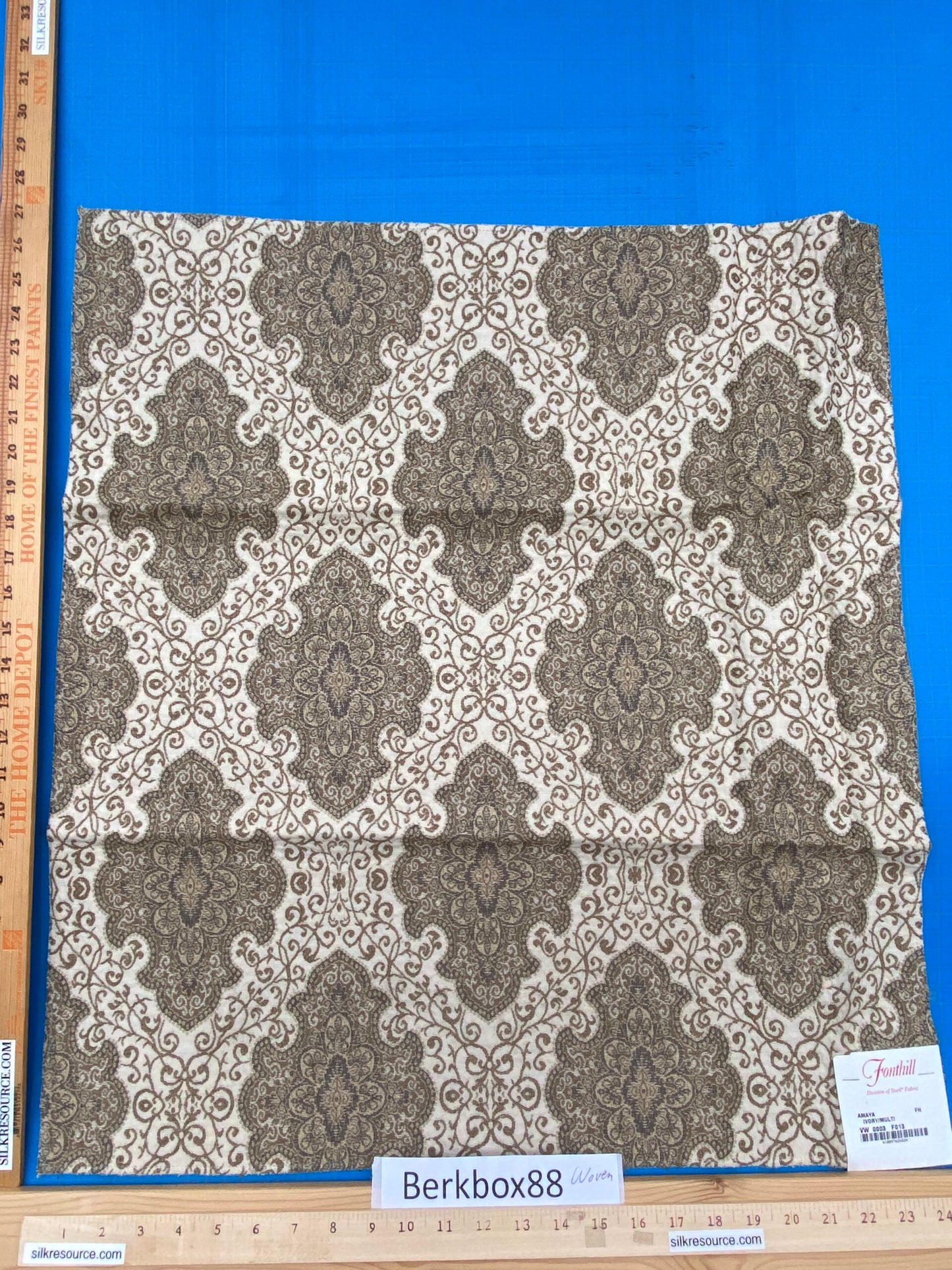 27 Berkbox88 Square Woven by Fonthill Amaya  Ivory Multi Beige White Diamond Ogee Medallion Paisley MSRP 218/y