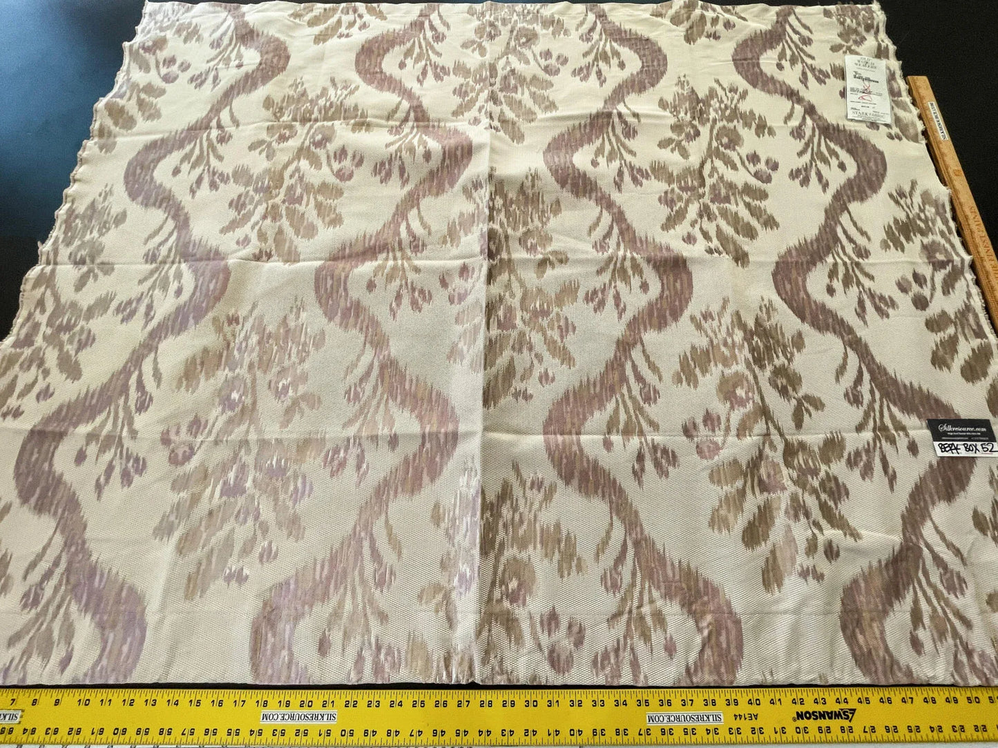 22 Berkbox52 1.2 yard Scalamandre Visby Silver Gold Old World Weavers 100% Silk Lampas MSRP USD 896/Y
