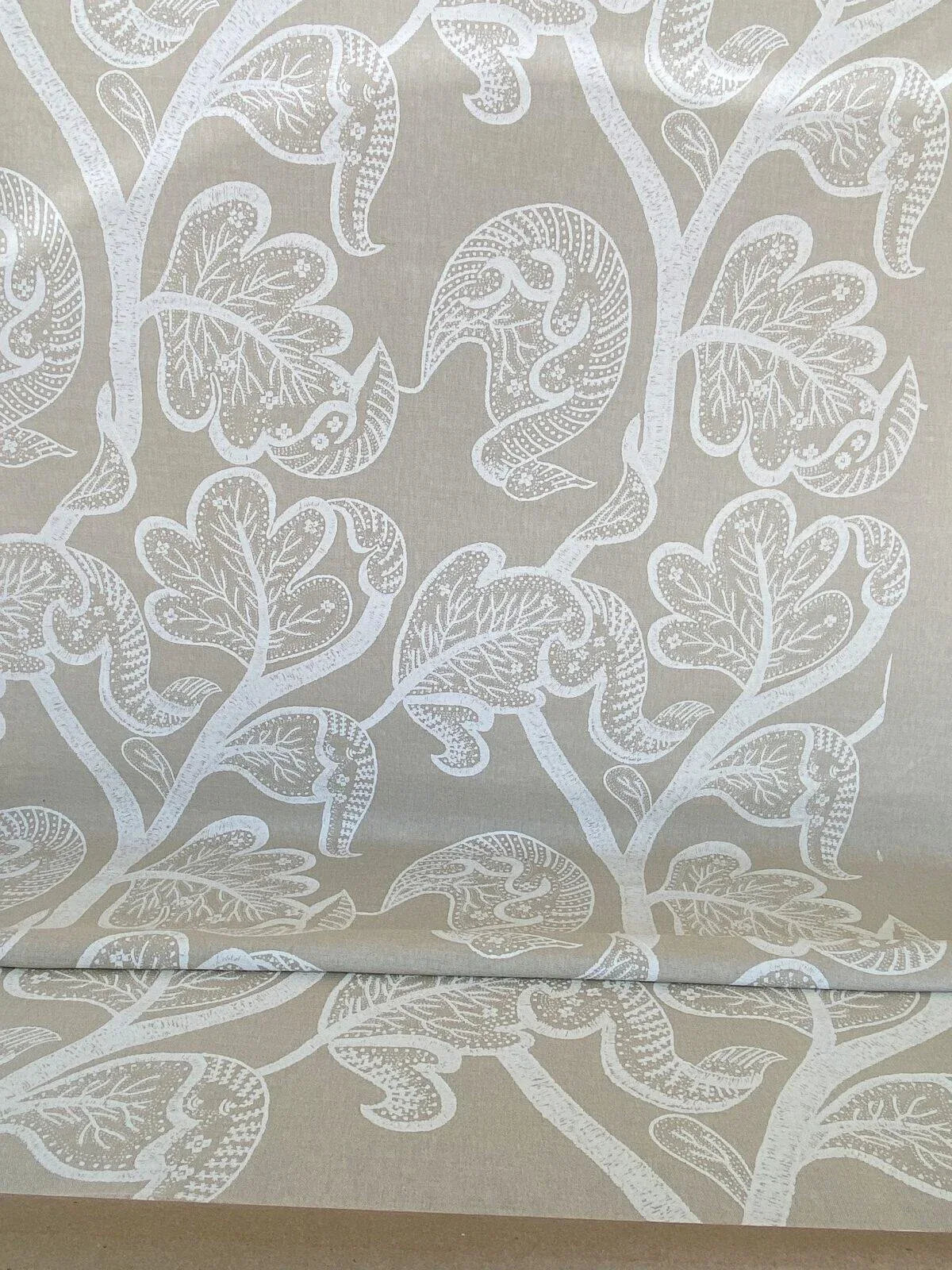 Scalamandre Russell Linen Cotton China White Albert Hadley Print Jacobean MSRP USD 188/Y