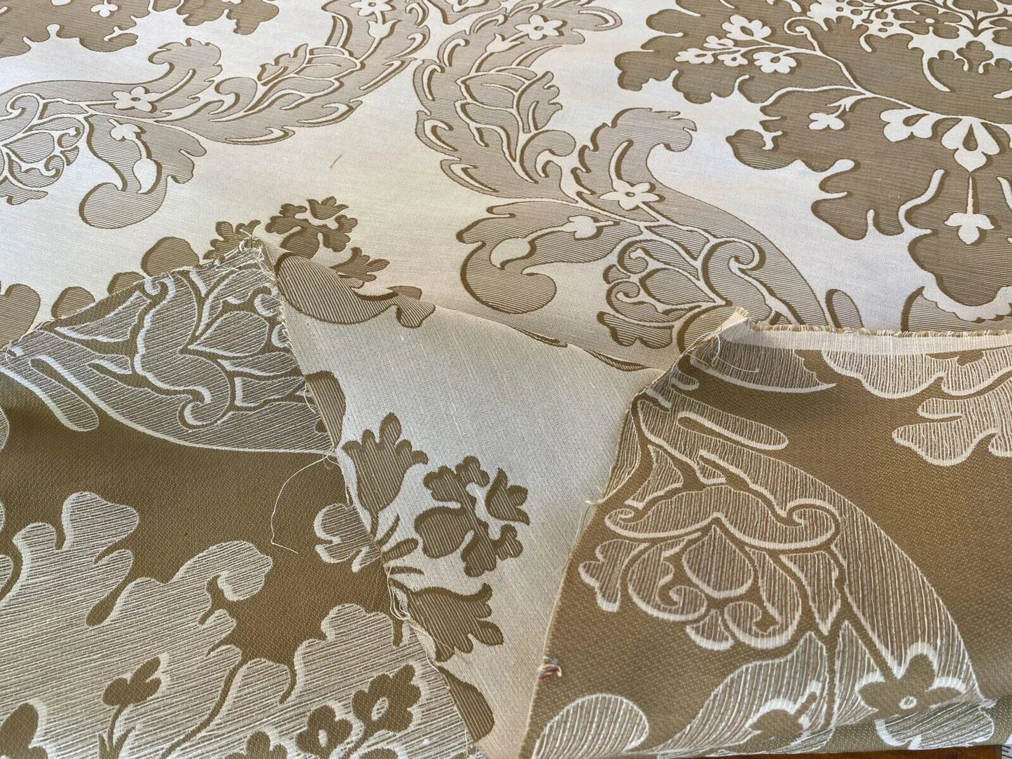 Scalamandre Montefalco Damask Beige Large Renaissance Damask Woven Tan White MSRP USD 272/Y"