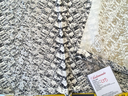 25 Berkbox56 1yard  Scalamandre Komodo Modern Nature Carbon Embroidery Print