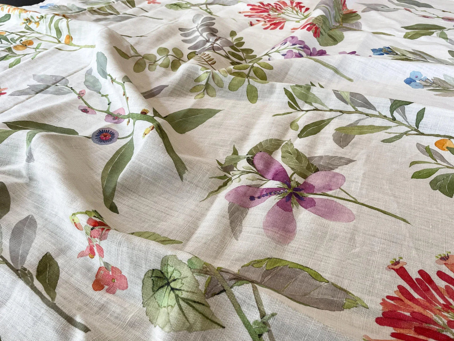 Scalamandre Astley Boucle Biscuit White Flowers - 1.2y