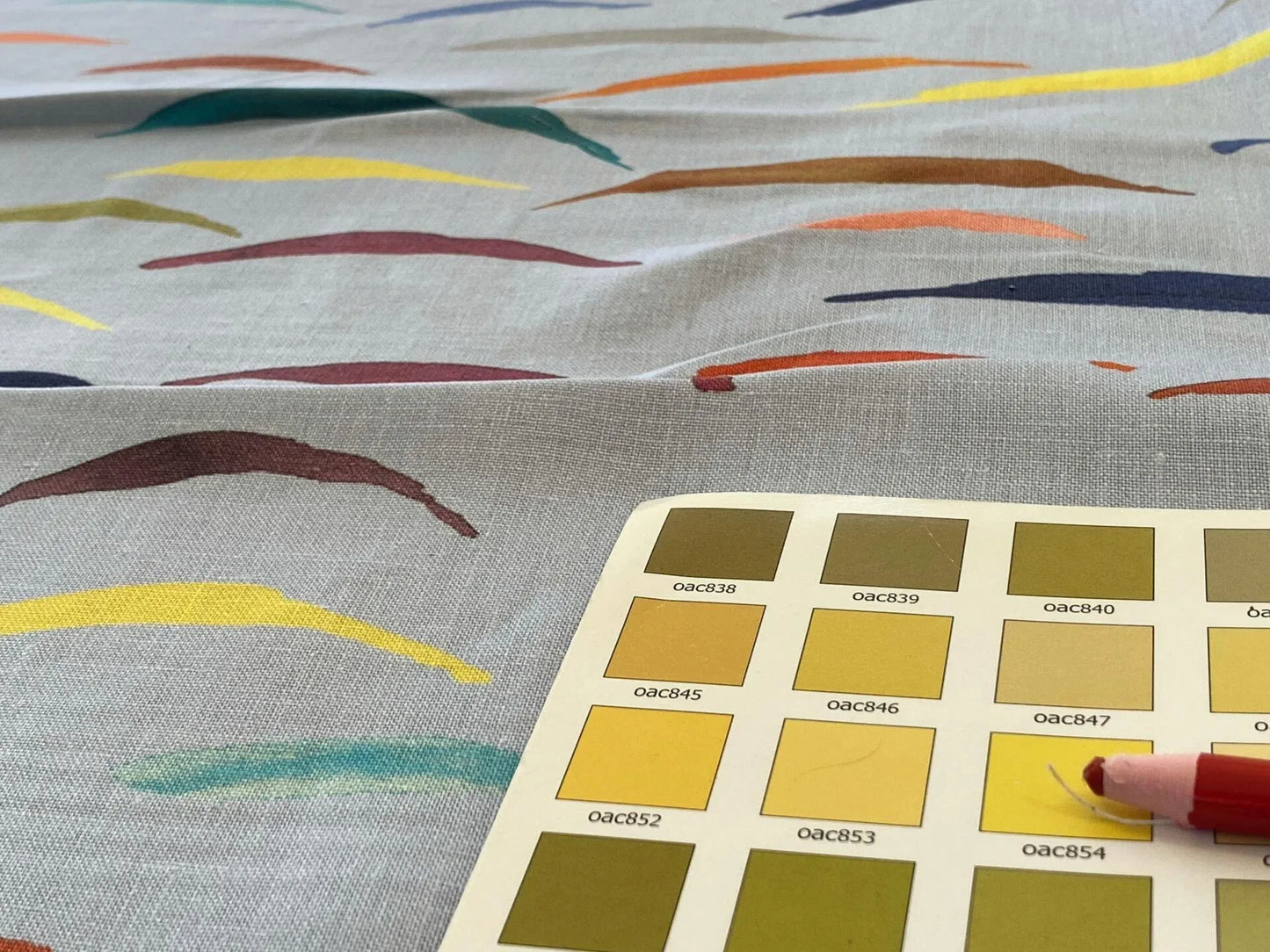 Scalamandre Salvo Confetti MSRP USD 206/Y Stunning Abstract Art On Linen Seagull