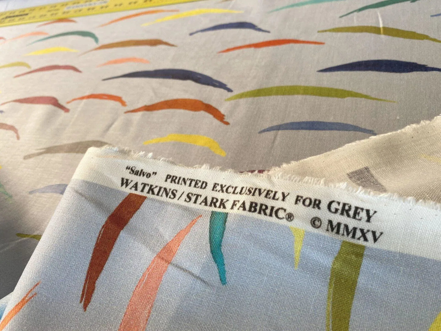 Scalamandre Salvo Confetti MSRP USD 206/Y Stunning Abstract Art On Linen Seagull