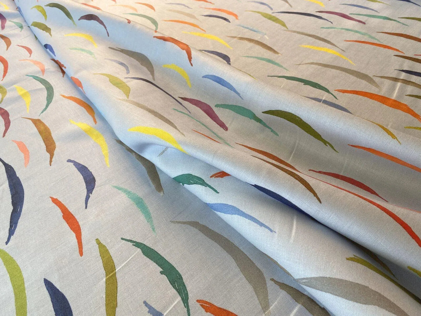 Scalamandre Salvo Confetti MSRP USD 206/Y Stunning Abstract Art On Linen Seagull