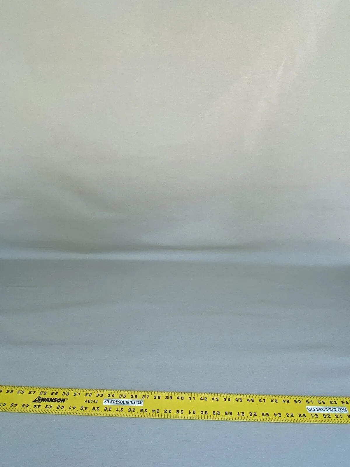 By Yd Scalamandre Bambu Sky Silk &amp; Linen Texture Solid Beige Italy MSRP USD 272/Y Glowing!