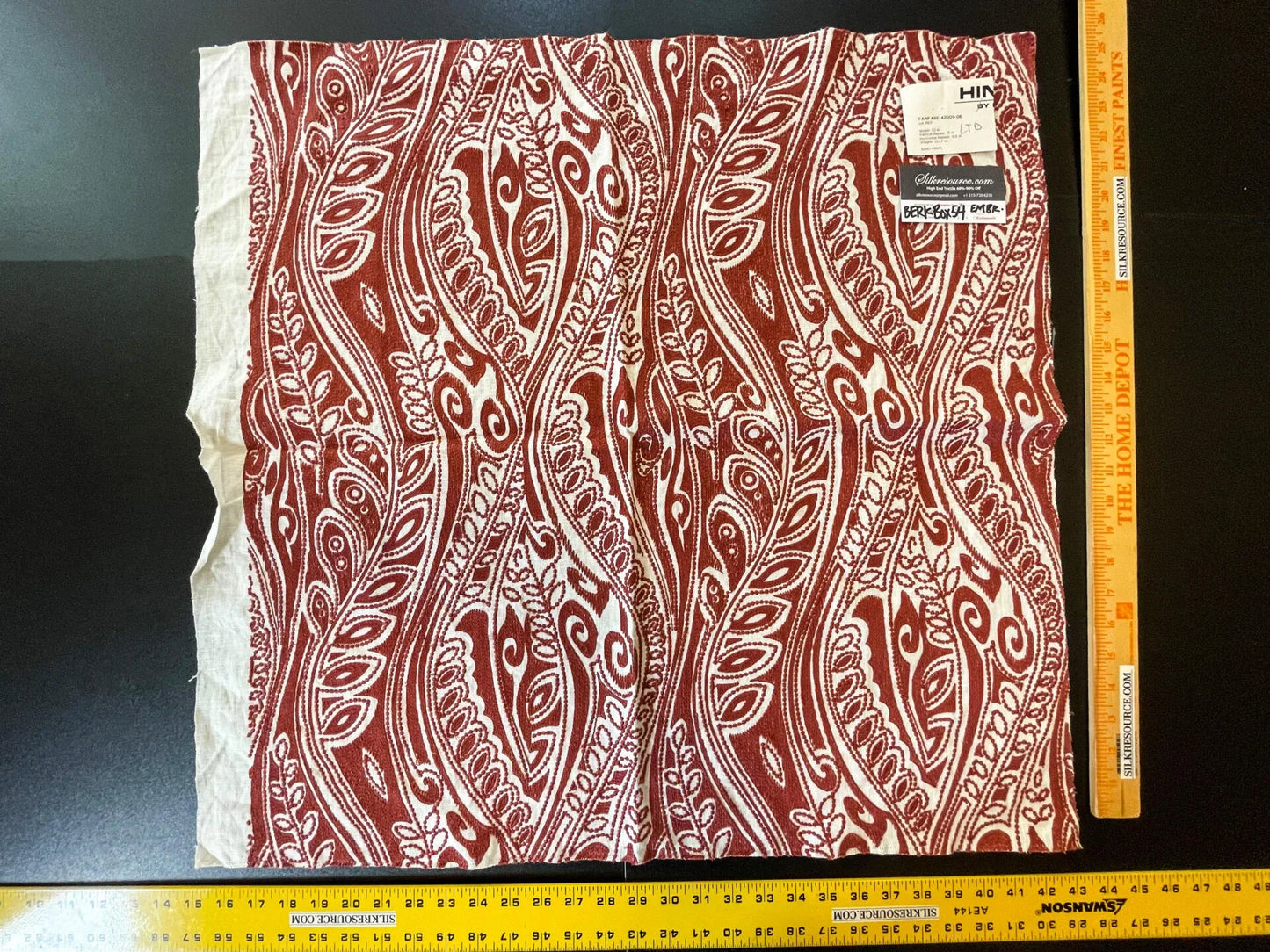 8 Berkbox54 27"x27 Square Fanfare Red Paisley Design Embroidery MSRP USD 382