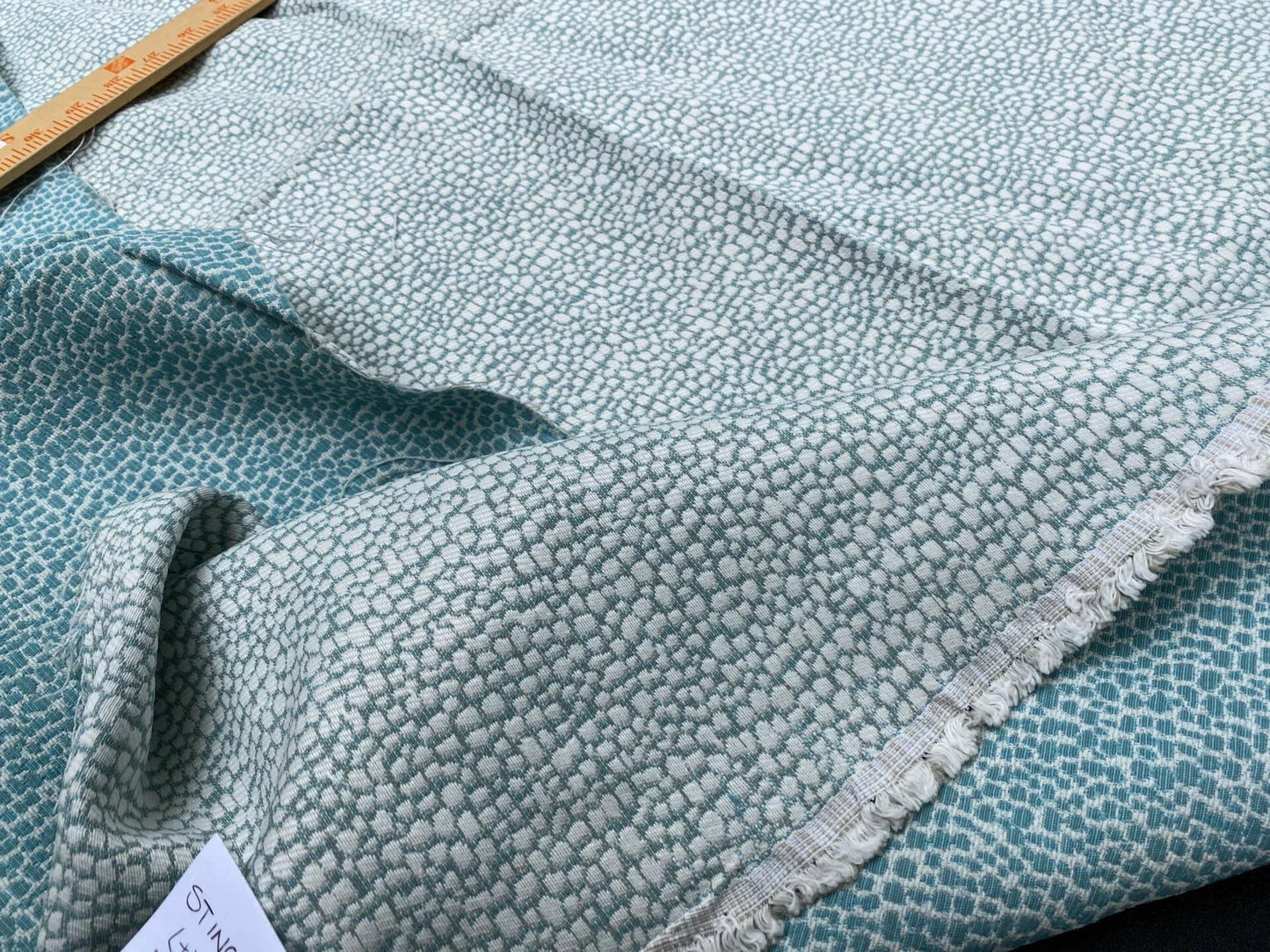 31 Berkbox57 Outdoor 1.3 yard Scalamandre STINGRAY Surf Blue Small Scale Minor Defect  MSRP USD 218