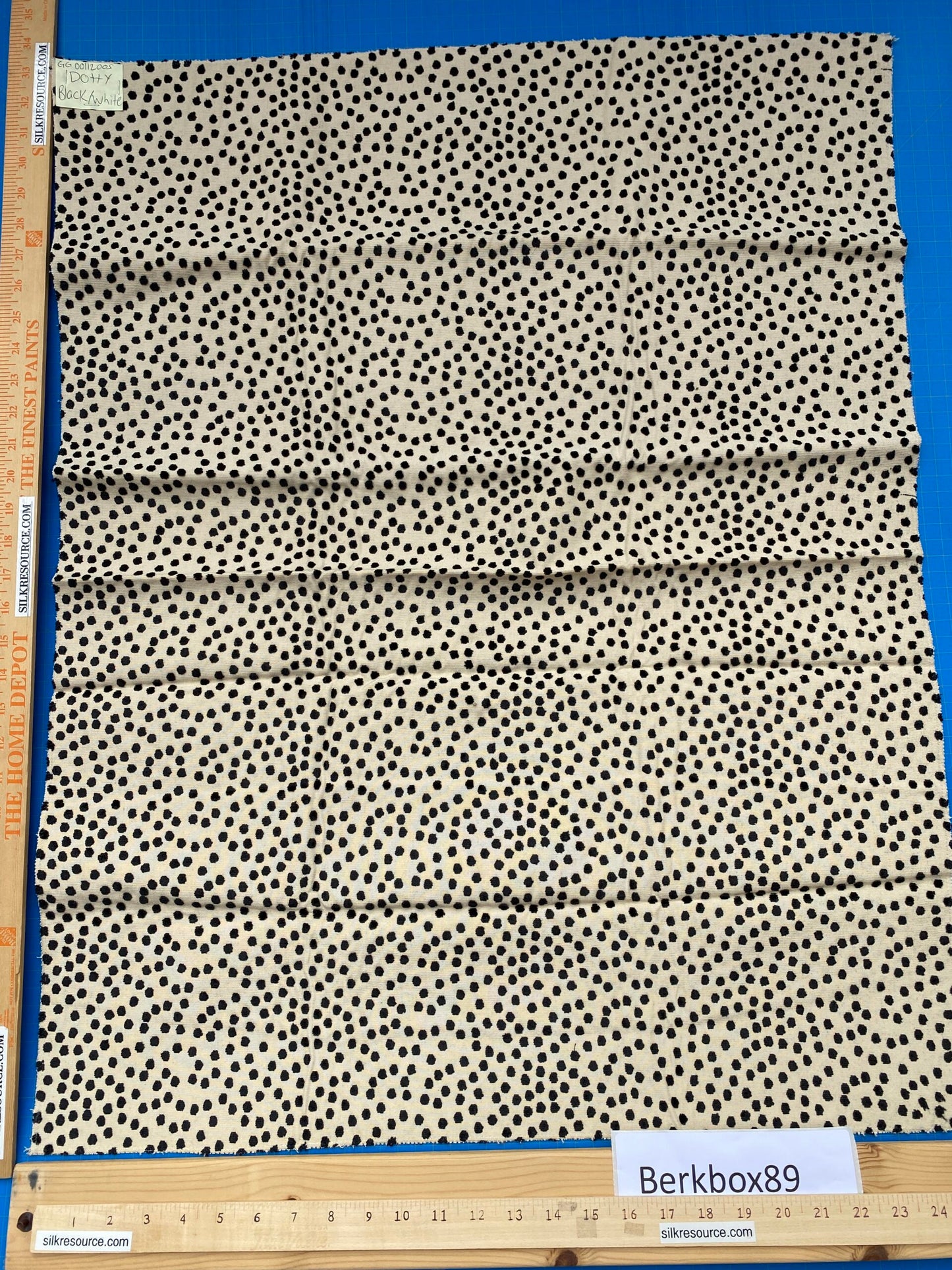 8 Berkbox89 Square Jacquard by Old World Weavers Dotty Black and White Dot Circle Viscose Cotton MSRP USD 420/Y