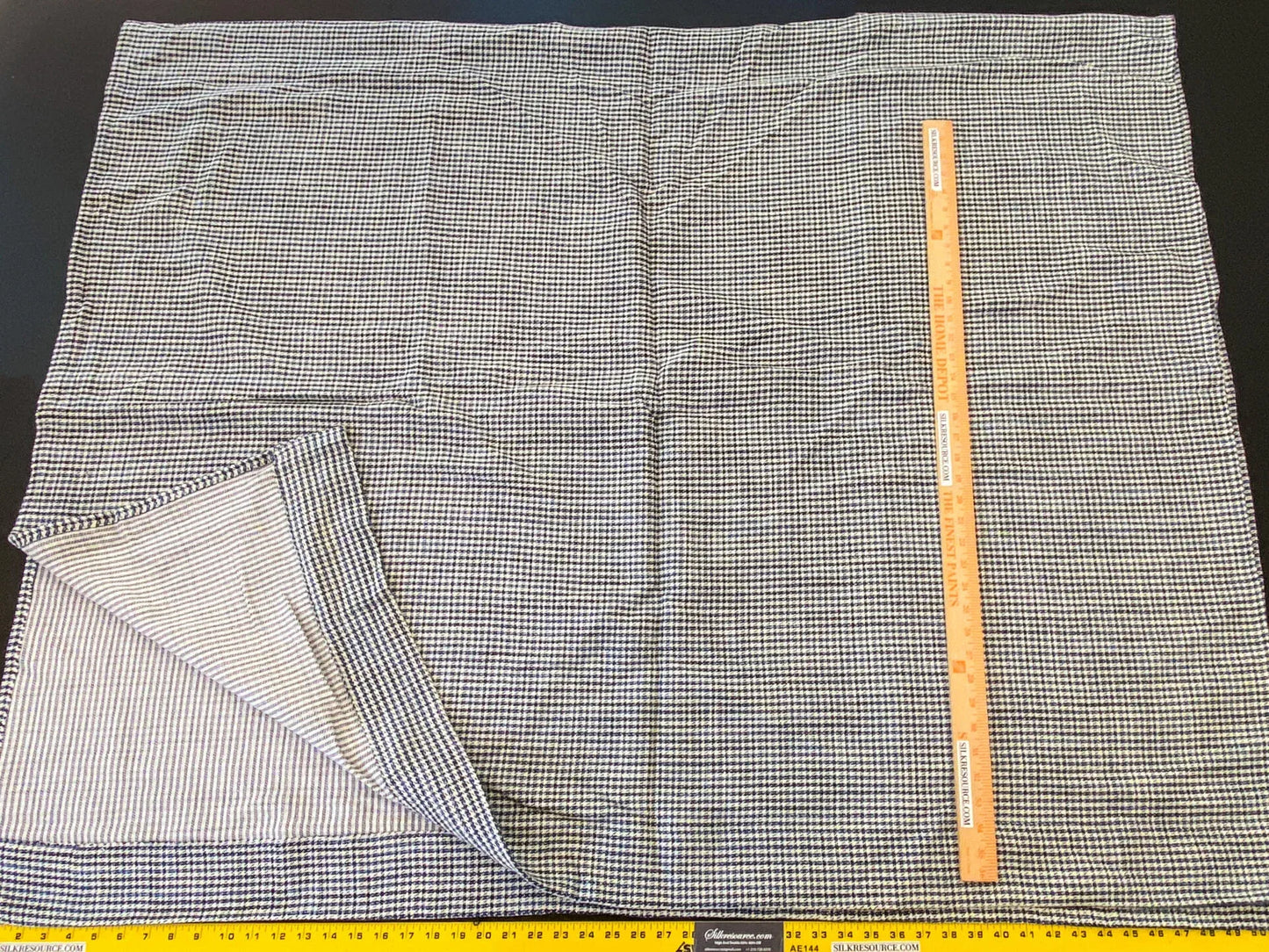 2 Berkbox64 Finished Drapery 2.4 yard Scalamandre BANBURY STRIE CHECK Indigo MSRP USD 264/y