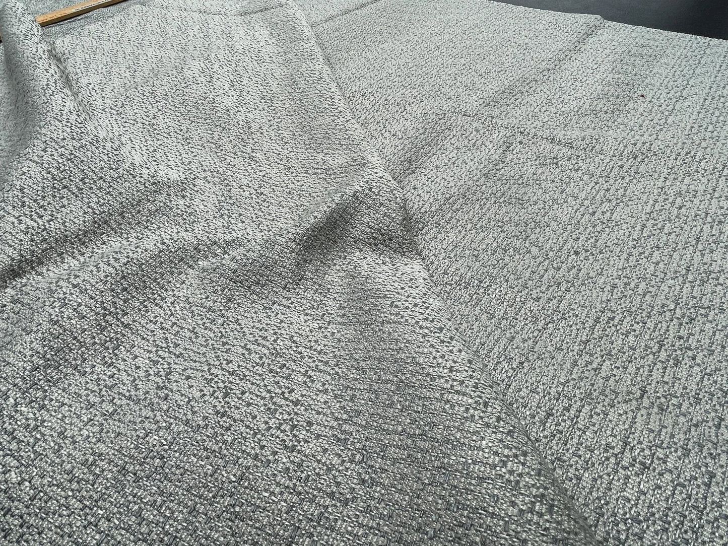 4 Berkbox58 2yard Scalamandre FLINT SHADE Gray Plains Texture MSRP USD190/y