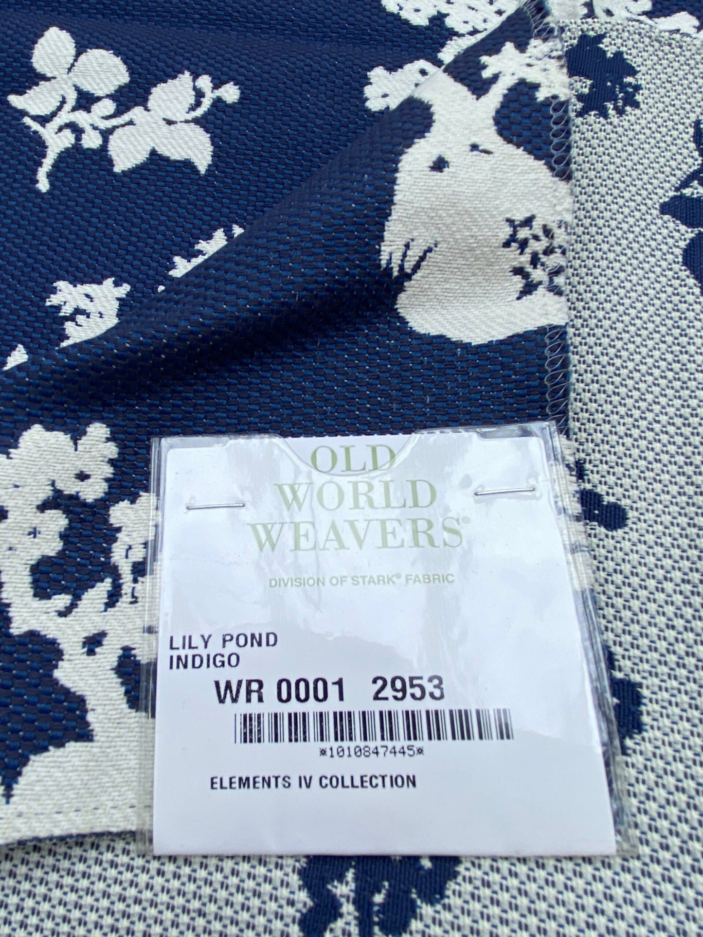 3 Berkbox90 Square Jacquard by Scalamandre LILY Indigo Blue and White Outdoors Bird/ Animal Chinoiserie MSRP USD222/y