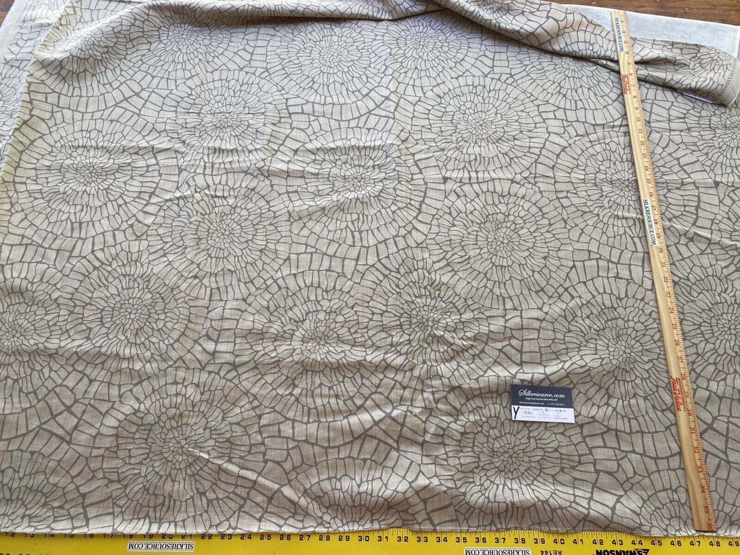 9 Boxy 1.2 Yards Scalamandre Dianthus Pewter Art Deco Medallion Gray Beige Cotton Linen