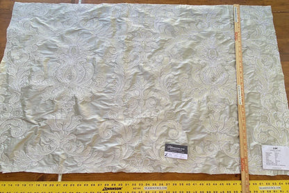 1 Boxz Scalamandre 0.9 Yards James Hare Pimlico Frost