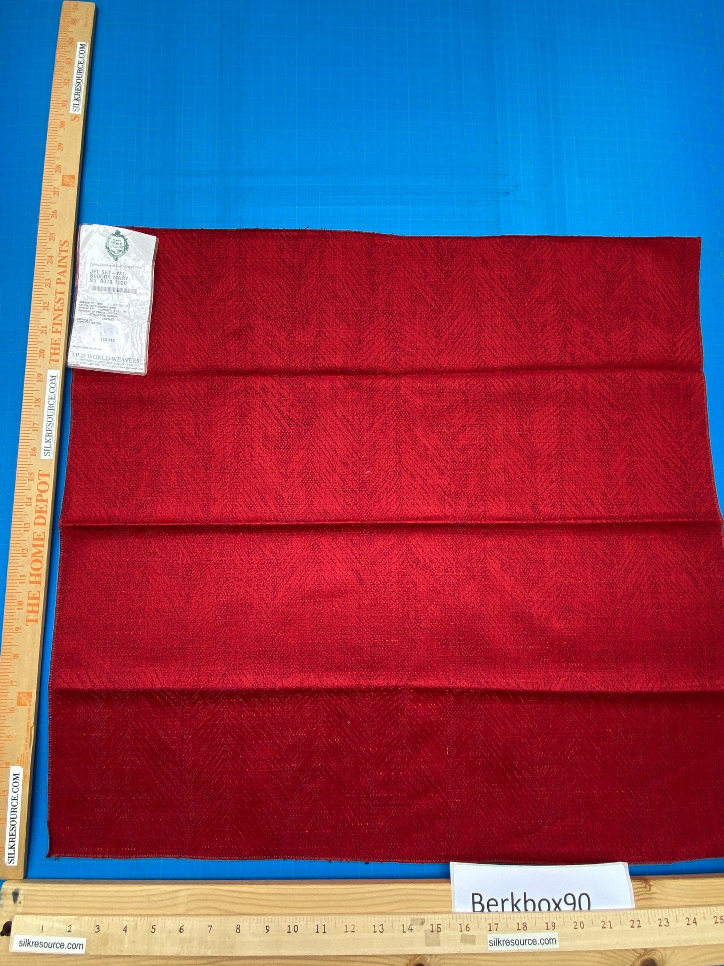 15 Berkbox90 Square Jacquard by Old World Weavers Jet Set M1 Bloody Mary Red Solid Polyester MSRP USD300+/y