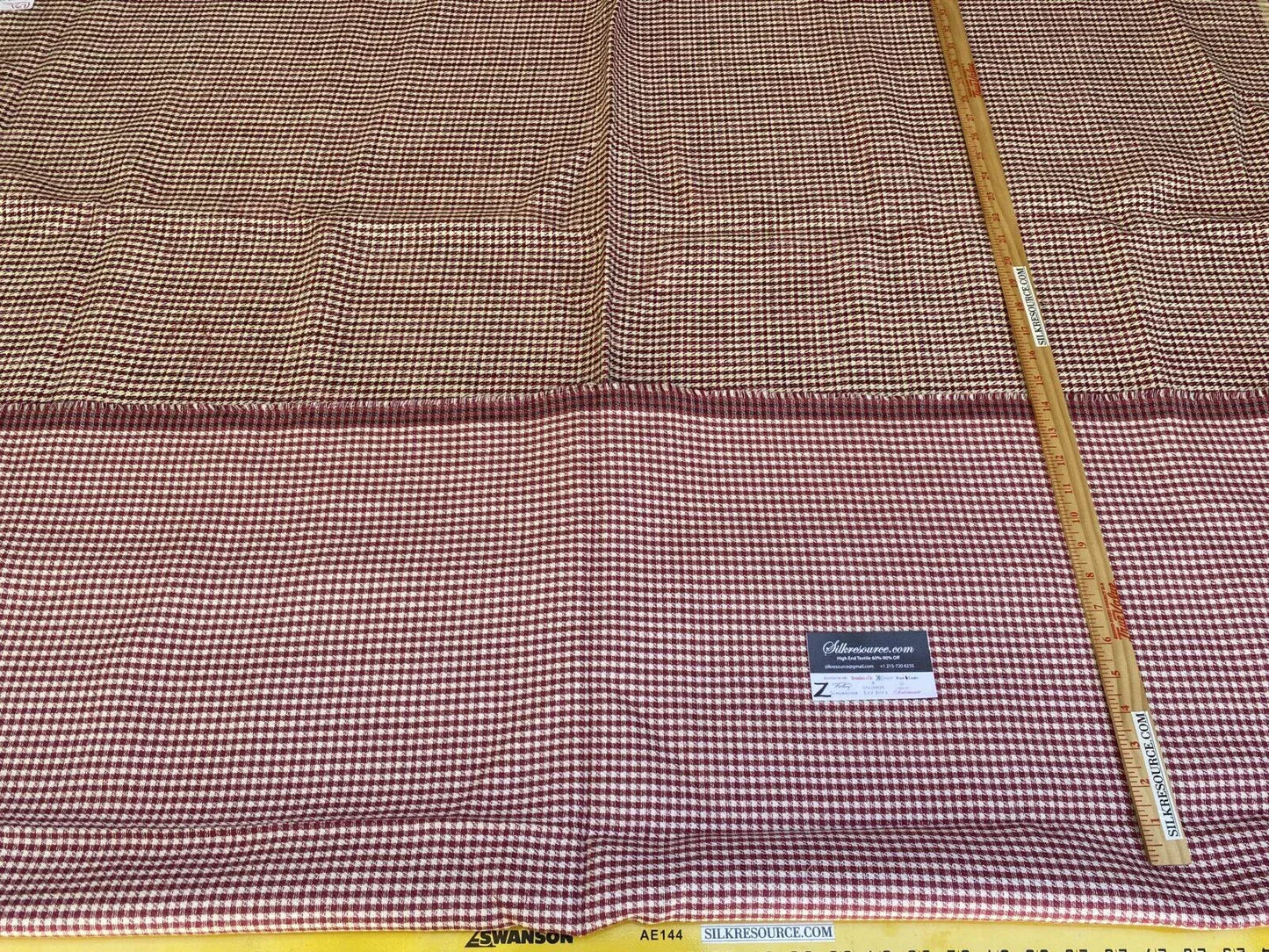Scalamandre Banbury Strie Check - Red And White