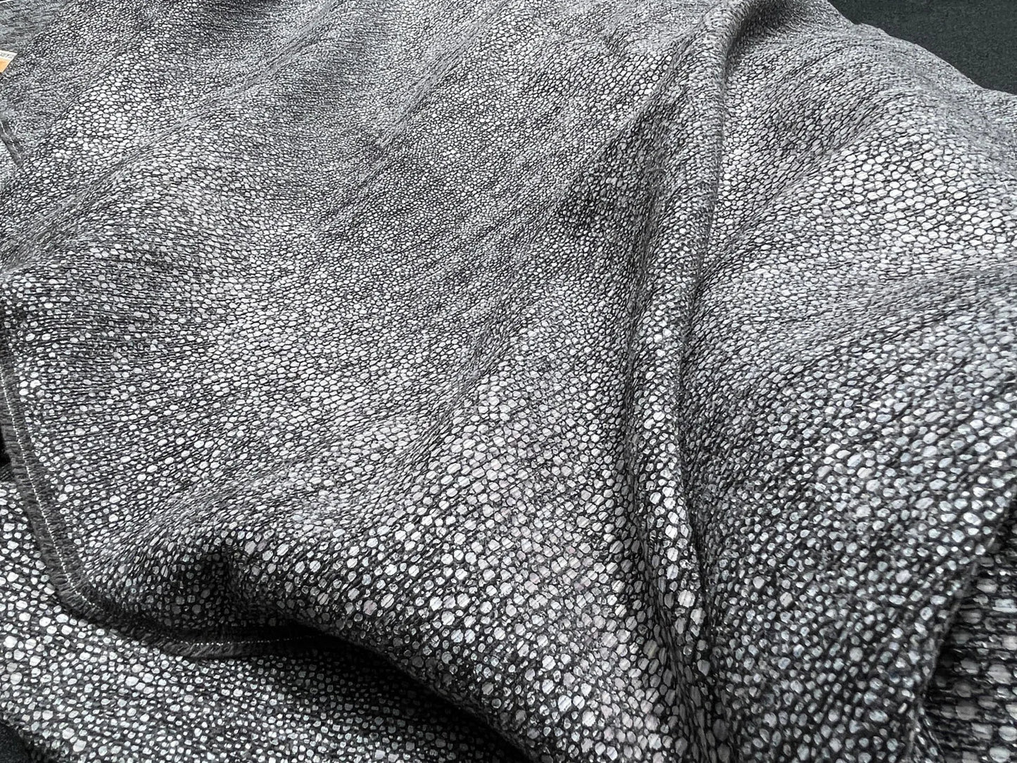 15 Berkbox60 2.4yard Scalamandre KUIPER GALAXY Black MSRP USD310/y