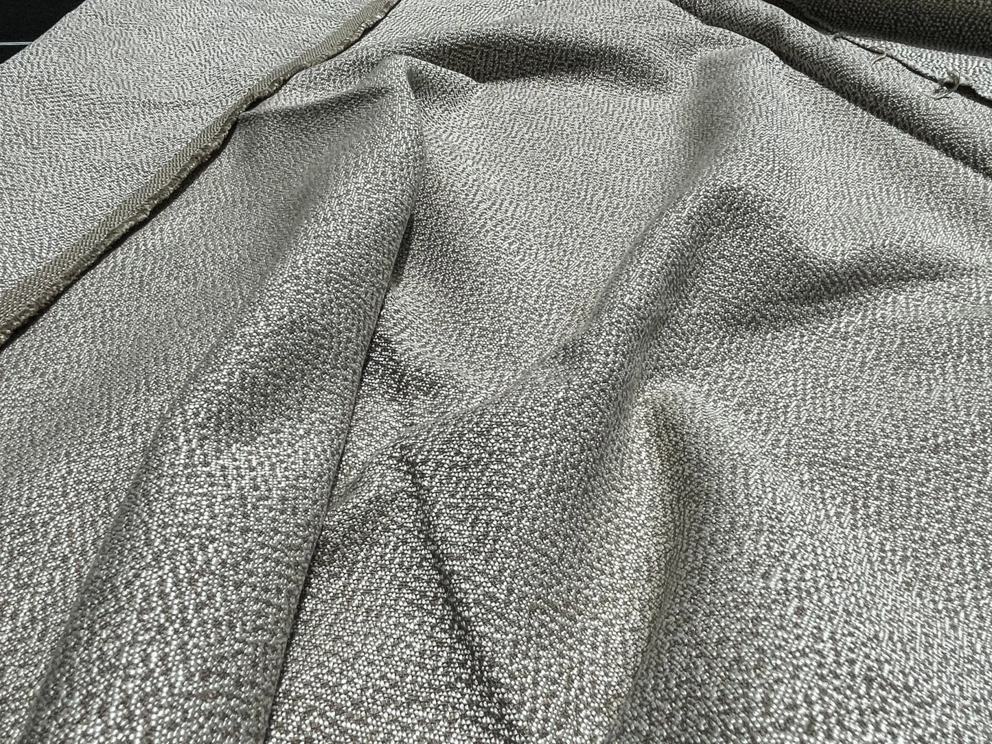 19 Berkbox60 1.6yard Scalamandre PEBBLE TEXTURE SAND Beige MSRP USD270