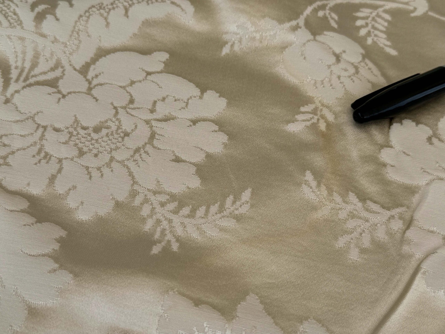 2.8y Scalamandre Leleivre Paris Alicante Damask White Cream Beige Damask Floral Renaissance Historic Viscose MSRP USD604/y