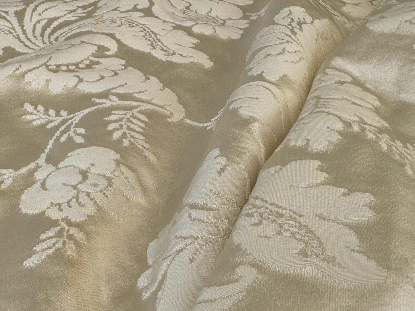 2.8y Scalamandre Leleivre Paris Alicante Damask White Cream Beige Damask Floral Renaissance Historic Viscose MSRP USD604/y