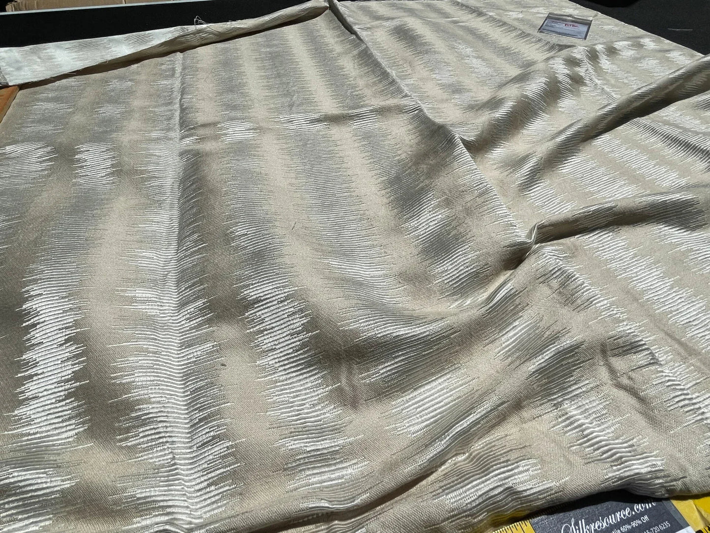 10 Berkbox61 1.2 yard Scalamandre KONYA IKAT STRIPE Jacquard Beige MSRP USD198/y