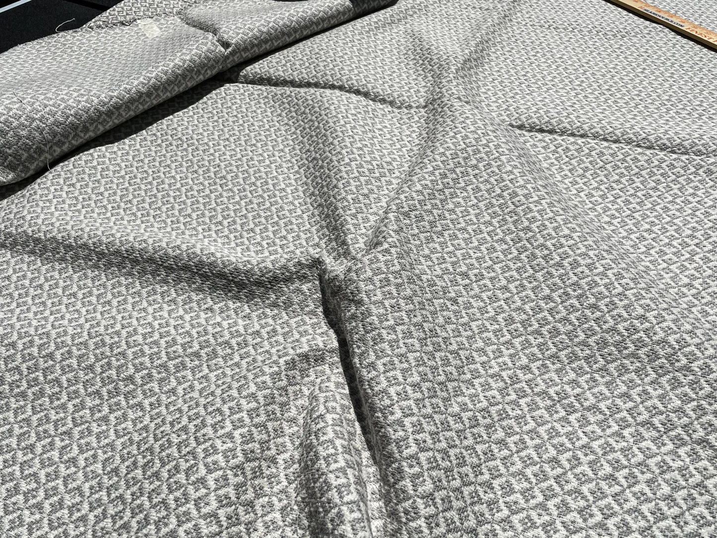 7 Berkbox62 1.5 yard Scalamandre KHIVA WEAVE Pearl Grey  MSRP USD180/y