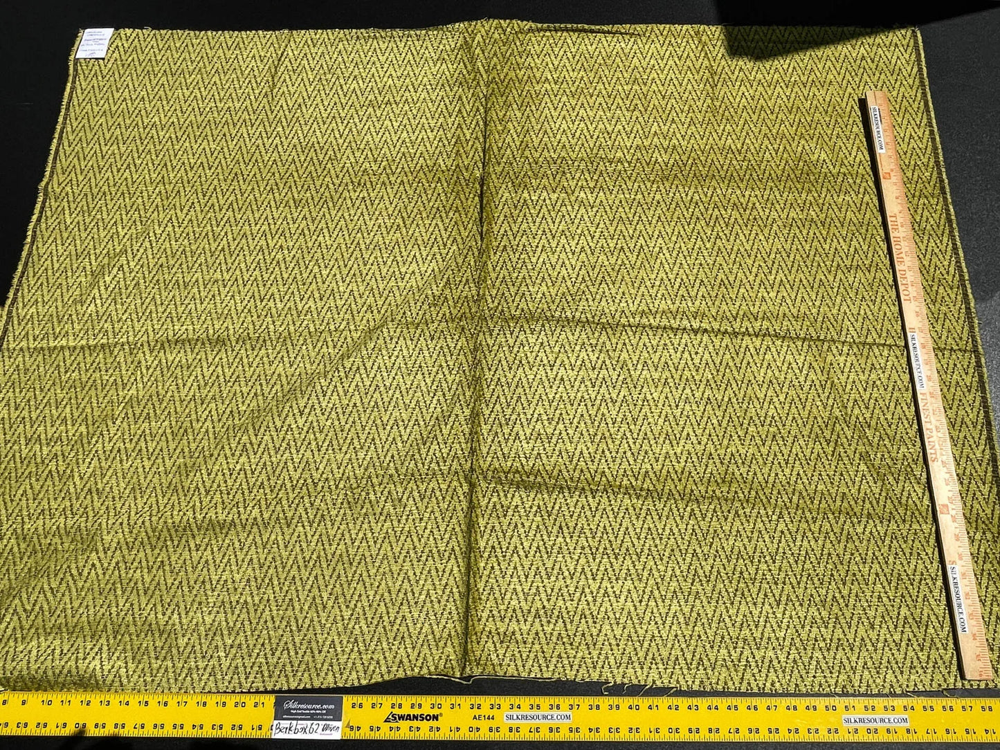 10 Berkbox62 1.2 yard Scalamandre CHEVRON CHINELLE CHARTREUS  Green MSRP USD246/y