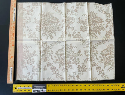 15 Berkbox65 Square 20"x26" Scalamandre Renaissance Floral White Beige Woven