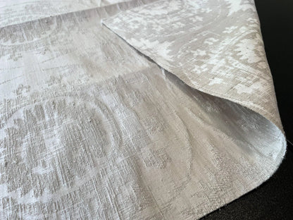 27 Berkbox65 27"x27" SQUARE Scalamandre MANDALA White Medallion MSRP USD258/y