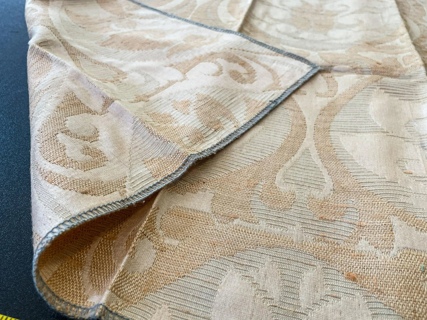 6 Berkbox66 18"x23" SQUARE Scalamandre Damask Large Pattern light Yellow Beige