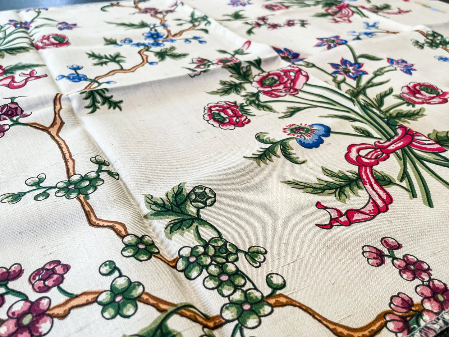 7 Berkbox66 18"x26"Scalamandre Silk Floral Print Blue Green Red on White