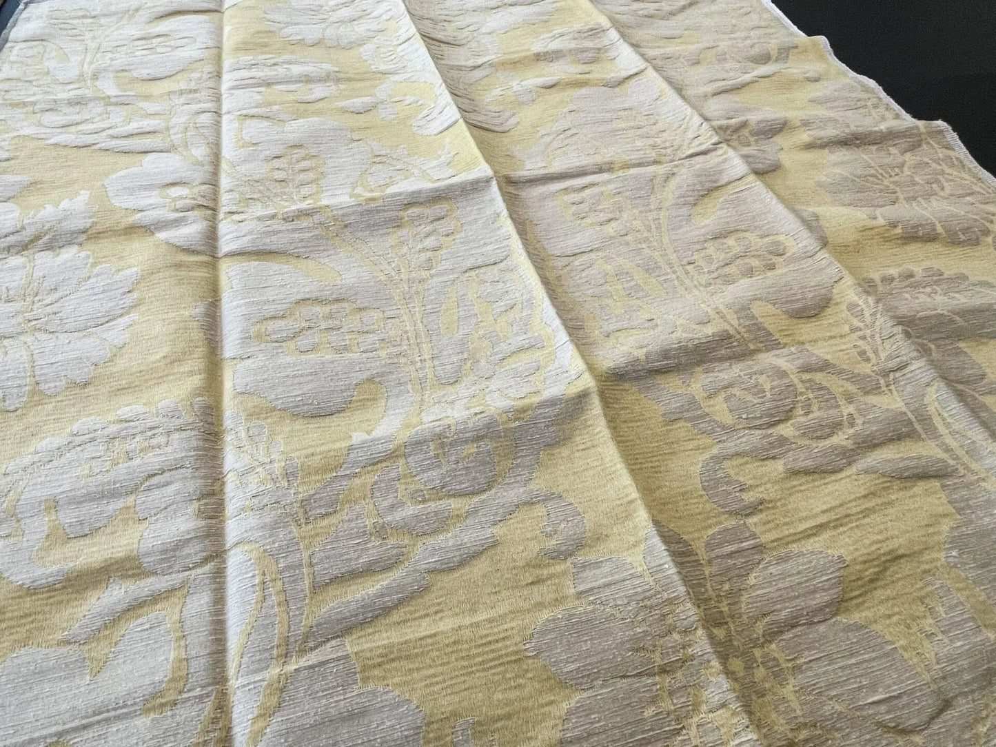 12 Berkbox66 26"x 26" Scalamandre Silk Damask Yellow White Botanical