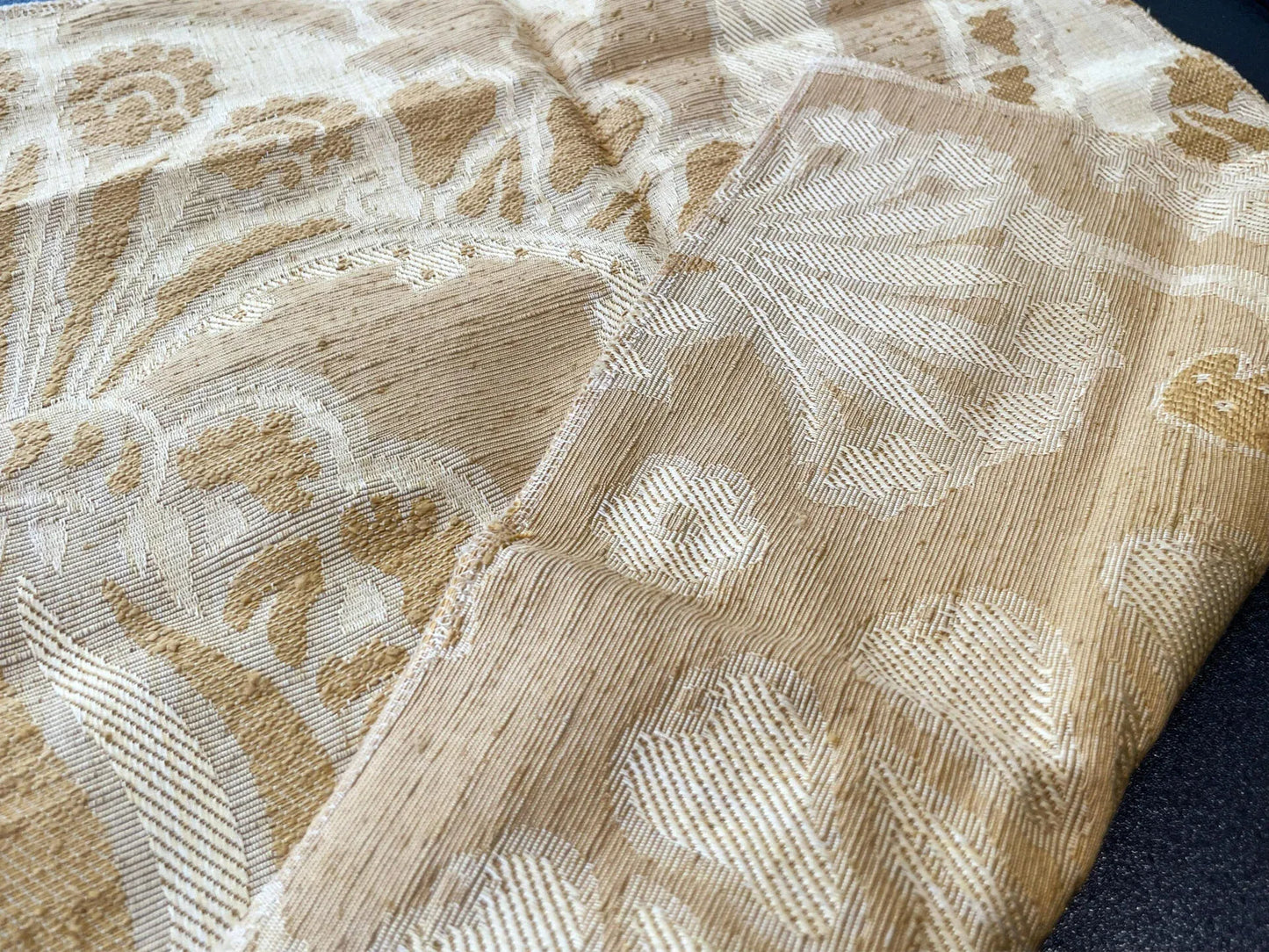 14 Berkbox66 17"x 14" Scalamandre Damask Yellow Jacquard Woven Large pattern