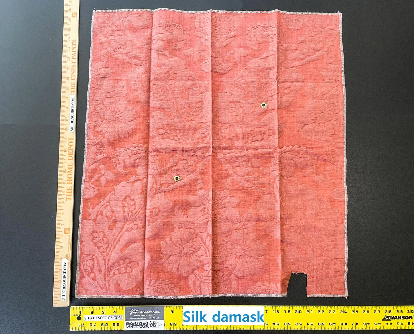 15 Berkbox66 28"x 25" Scalamandre Silk Damask Red Botanical Minor Defect