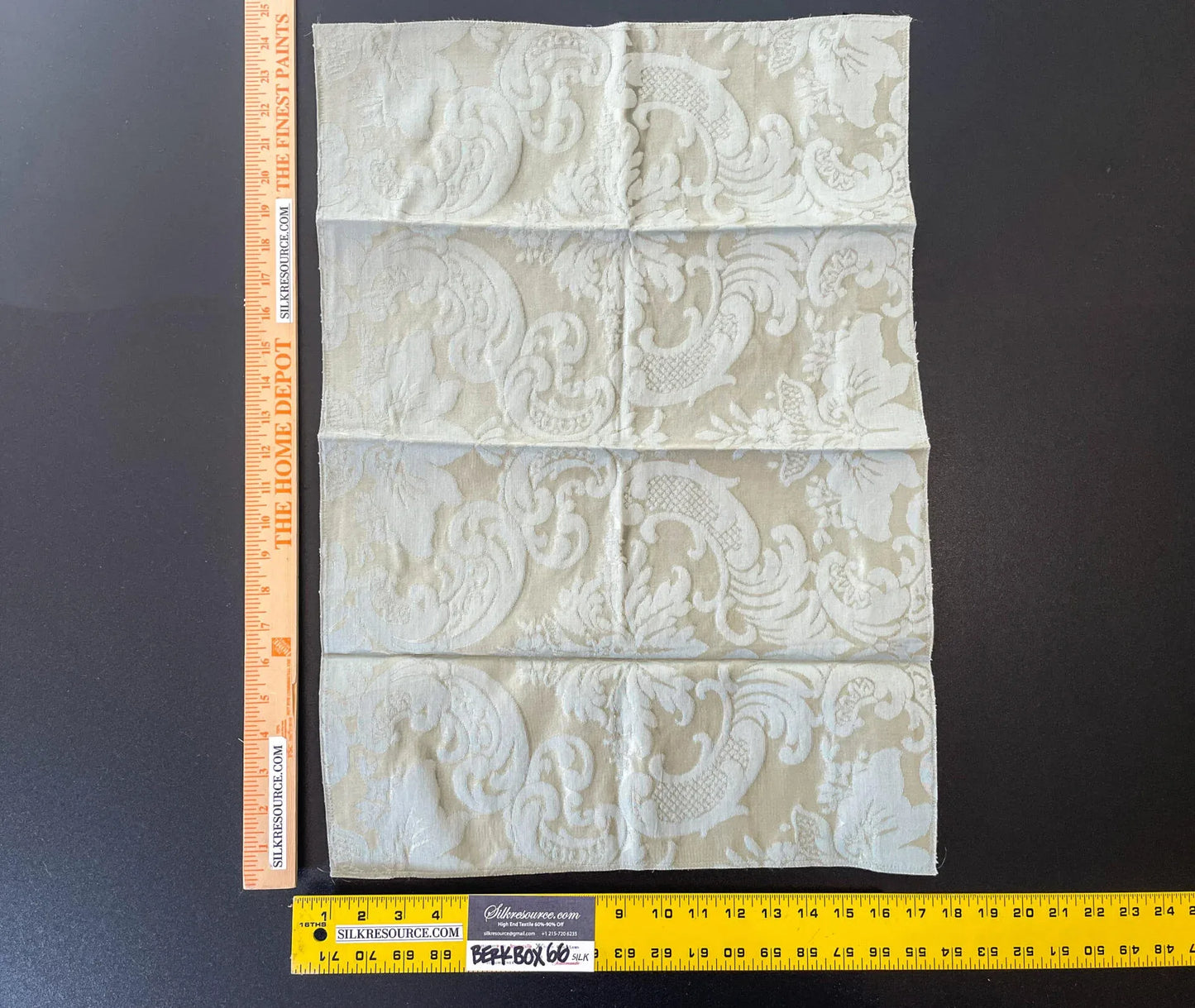 21 Berkbox66 25"x18" Scalamandre Botanical Gray Beige Large Pattern