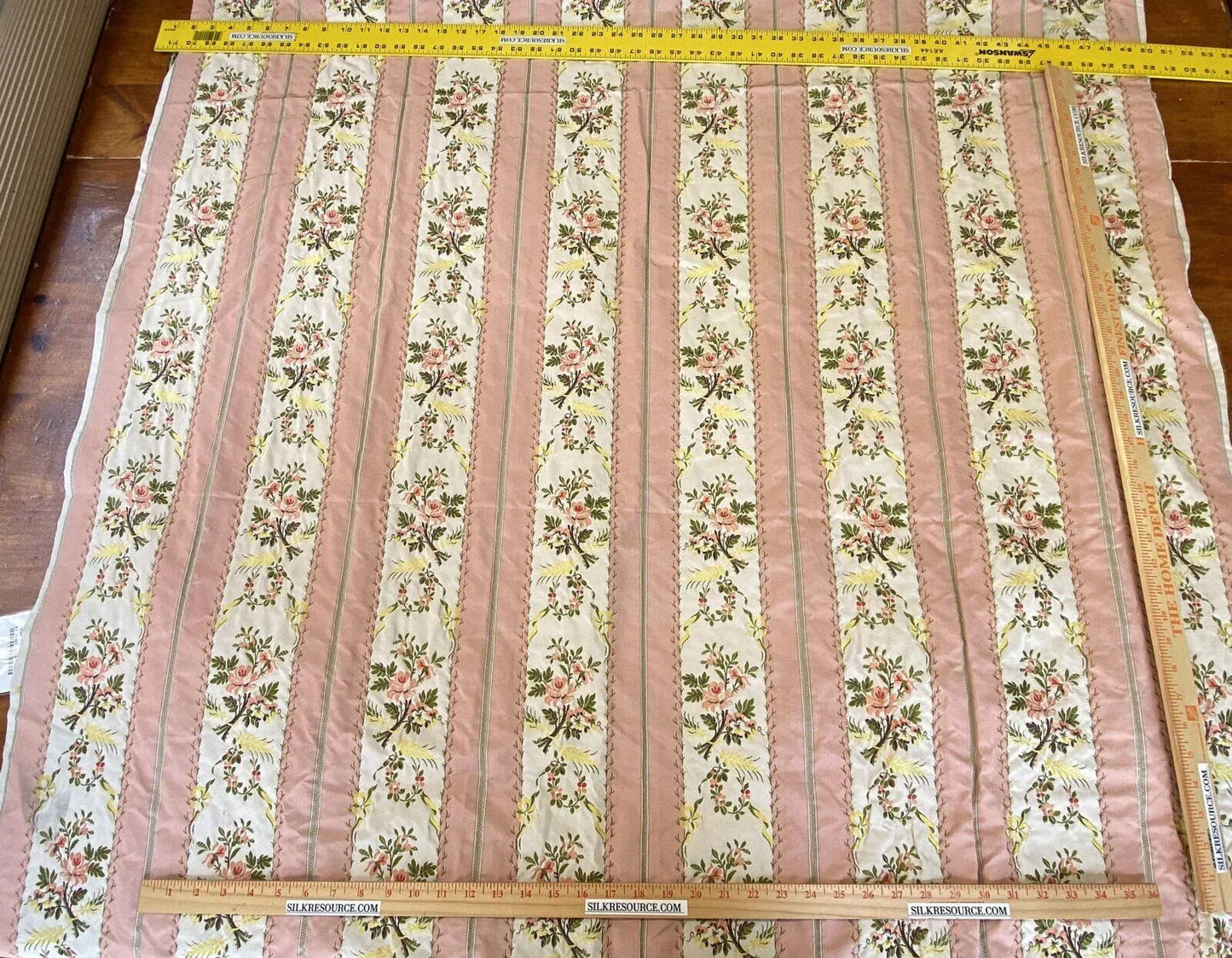 2yds14" Scalamandre Edmond Petit Fersen French Pink Silk Lampas MSRP USD 1800/Y