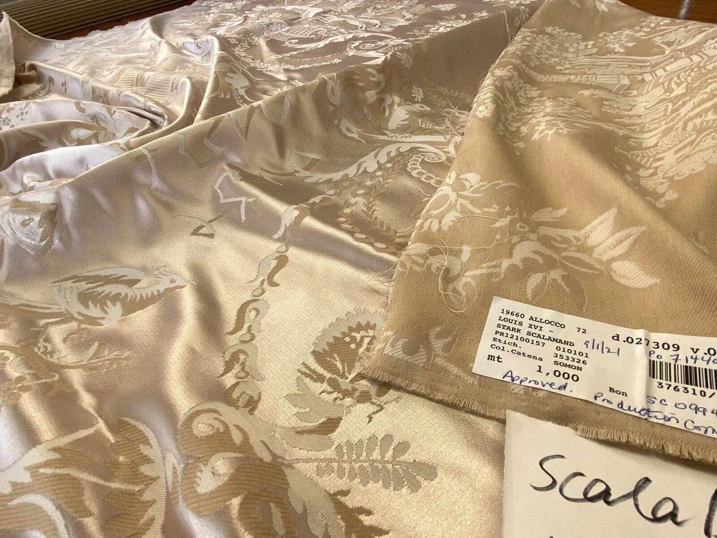 Scalamandre Louis Xvi MSRP USD 686/Y Neoclassical Hunting Hound Deer Birds Silk Lampas Cream Gold 1.1y