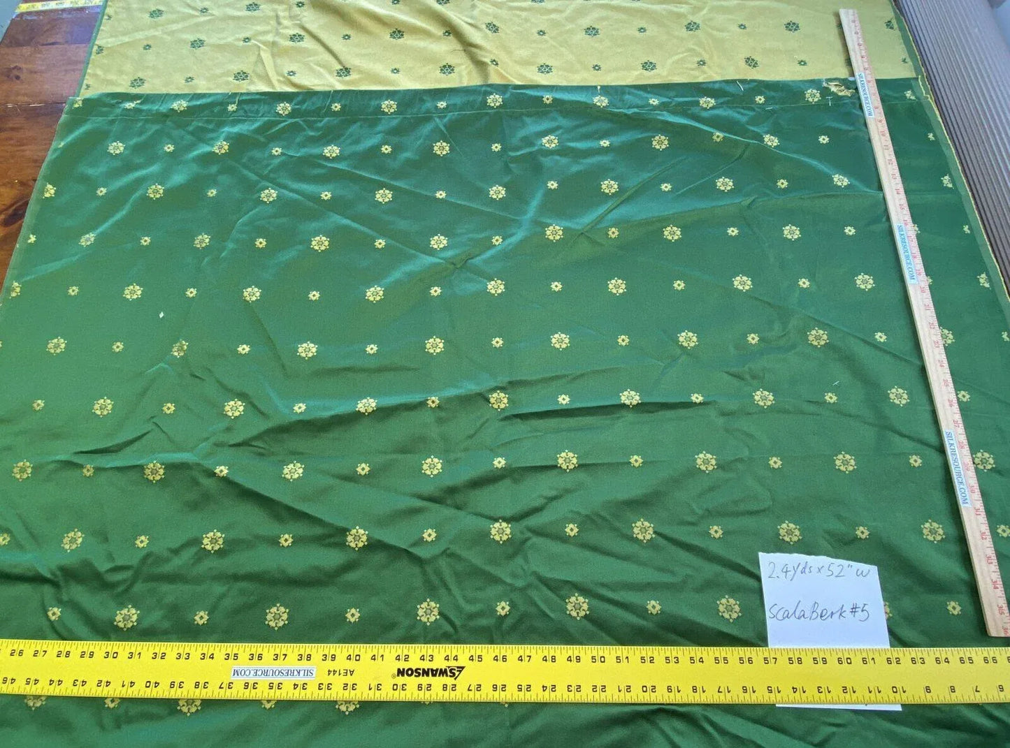 2.4ydx52"w Scalamandre Emerald Green Yellow Sunflower Medallion Silk Lampas White House