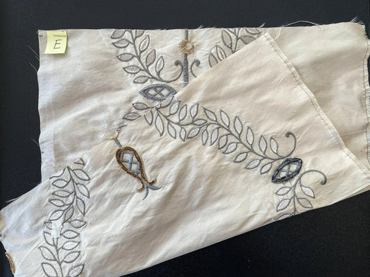 36 Berkbox66 15"x14" Square Scalamandre Floral Embroidery White Gray