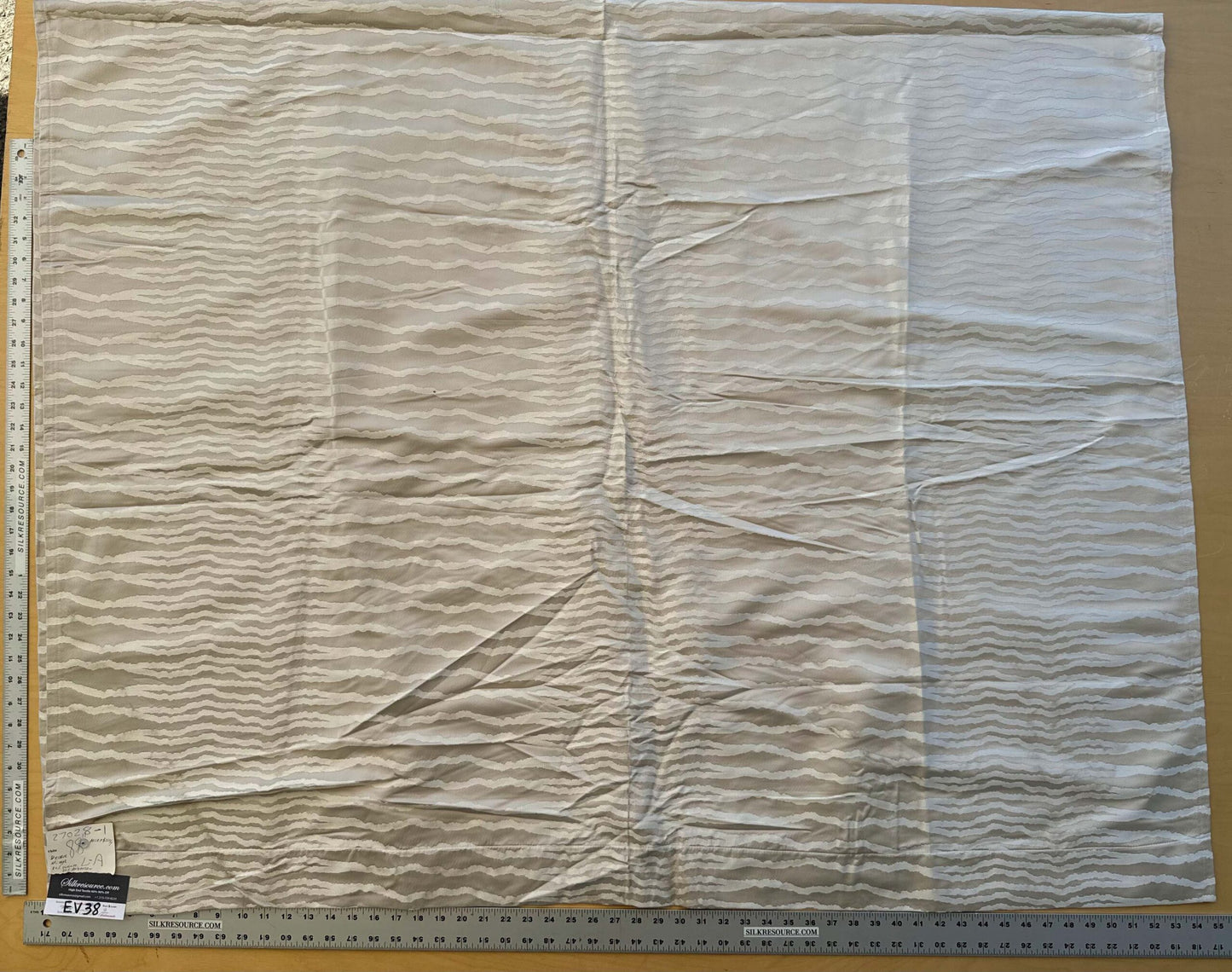 5 EV38 Scalamandre Desert Mirage Platinum Cream Beige Jacquard Abstract Viscose Polyester MSRP USD 252/y 1.2yards  Stain