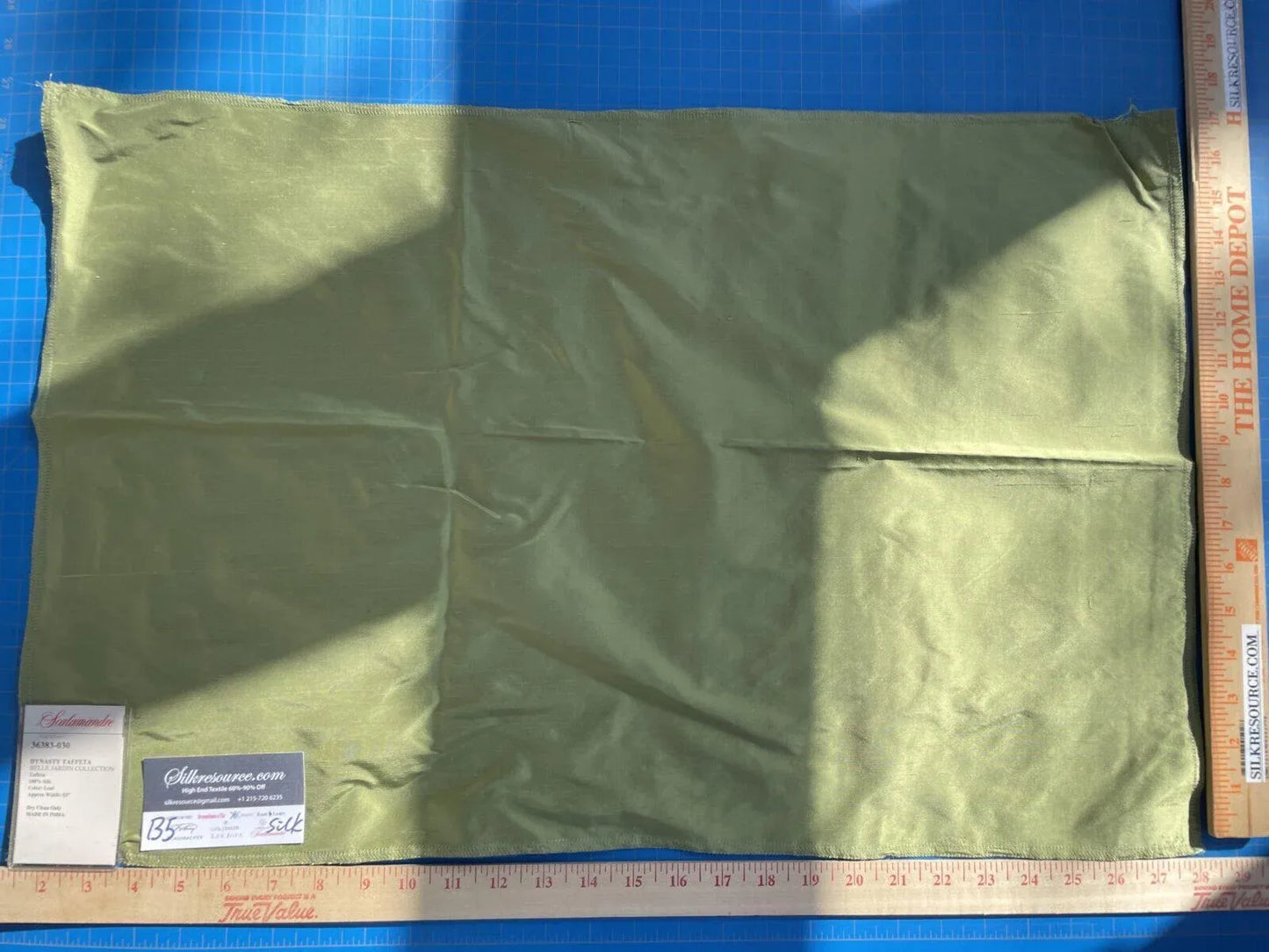 15 Berkbox5 Scalamandre Silk Square Dynasty Taffeta Green MSRP USD 322/y