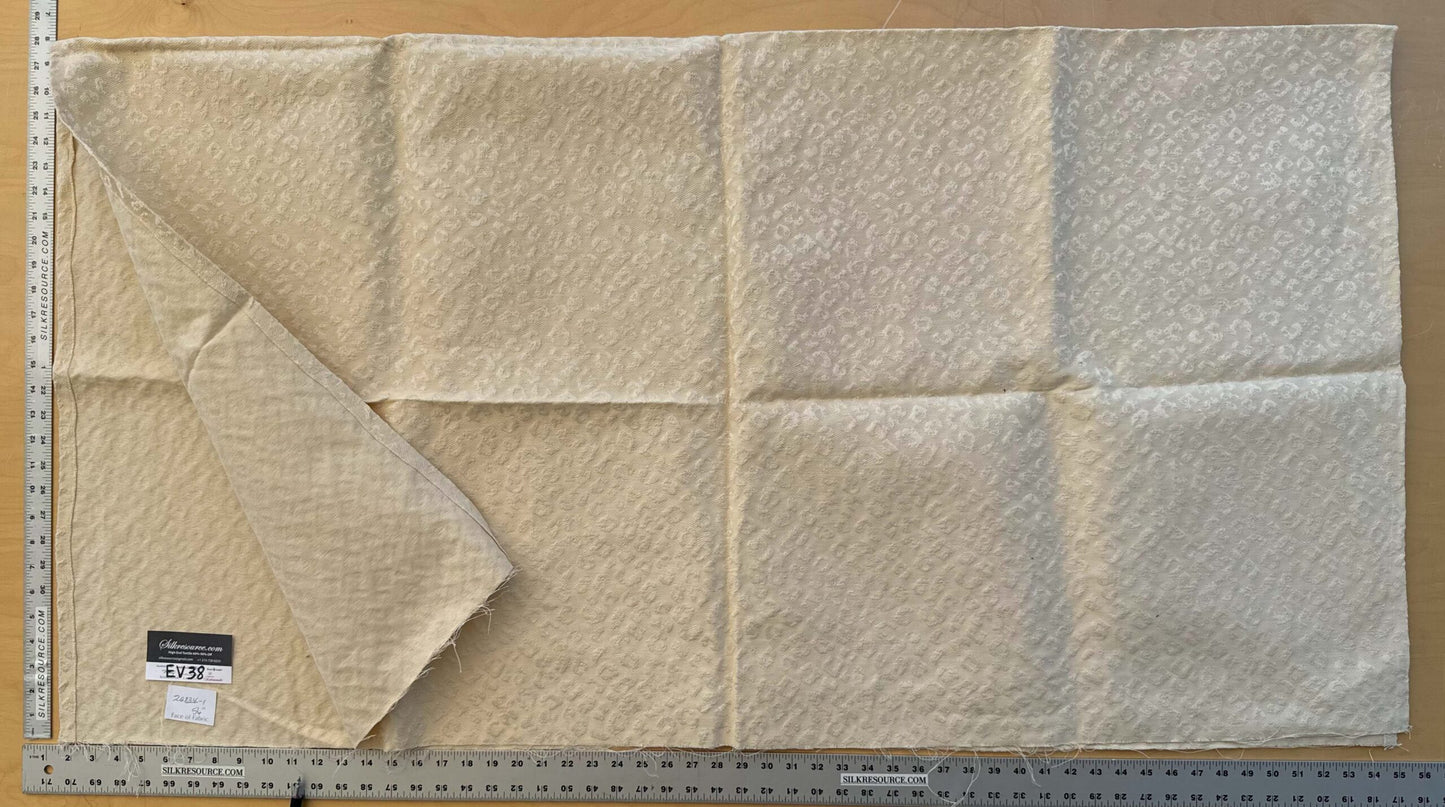 6 EV38 Scalamandre Small Scale Texture Leopard Animal Skin Beige Cream 1.5yards