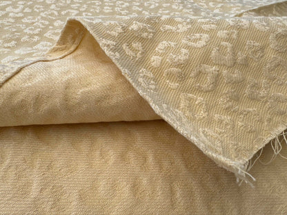 6 EV38 Scalamandre Small Scale Texture Leopard Animal Skin Beige Cream 1.5yards