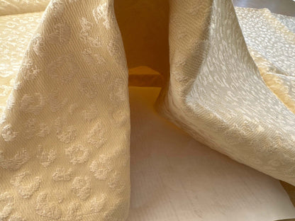 6 EV38 Scalamandre Small Scale Texture Leopard Animal Skin Beige Cream 1.5yards